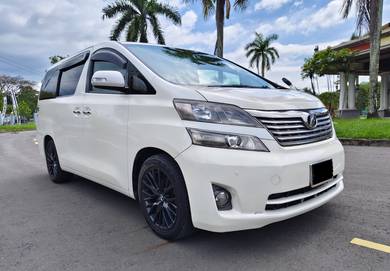 Toyota VELLFIRE 2.4 V (A)