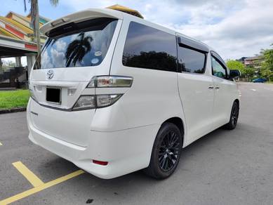 Toyota VELLFIRE 2.4 V (A)