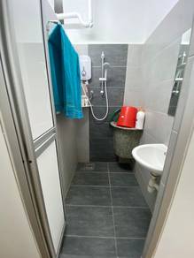 Sri Saujana Apartment, Gat Lebuh Macallum, Georgetown for sale