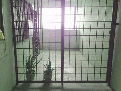 Corner Unit Pangsapuri Rimba Jaya @ Ken Rimba Near Shah Alam for Sale