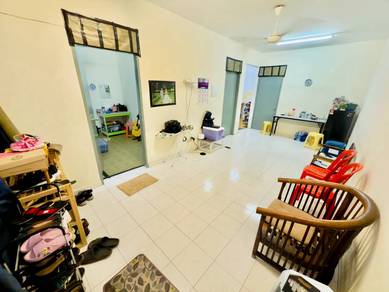 In Good Condition Apartment for SALE in PJ