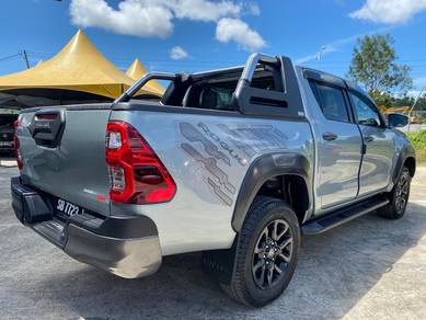 Toyota HILUX 2.8 ROGUE (A)