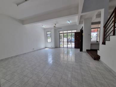 2 Sty Terrace House Putra Tropika, Bandar Sri Putra, Bukit Mahkota