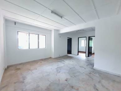 PALING MURAH!! FREEHOLD & RENOVATED - Apartment Kiambang, Bukit Subang
