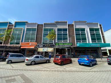 Jalan kurnia Jaya 3, shop lot for sale. Best location