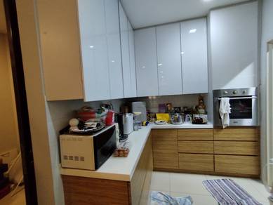 Specialist in The Zest walking distance to lrt station
