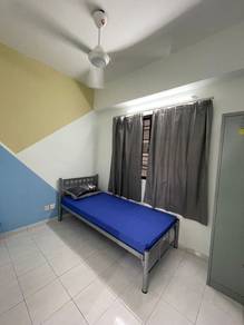 Bilik Muslimah Di Puchong! Internet, Masak, Jalan LRT, Security, Pool