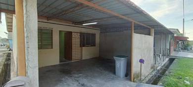 Teres Setingkat Endlot Taman Merlimau Utara Full Loan
