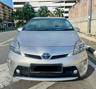 Toyota PRIUS 1.8 (HYBRID)  (A) Muka 3K