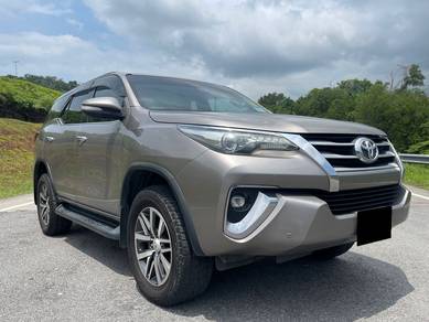Toyota FORTUNER 2.7 SRZ 4x4 Power Boot New Tires
