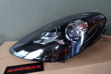 PORSCHE CAYMAN 718 HEADLIGHT Lh