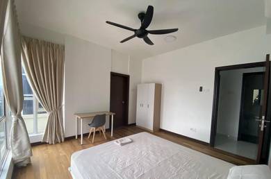 (Deposit 1 1 0.5 Room Rent) M Luna Kepong Metropolitan