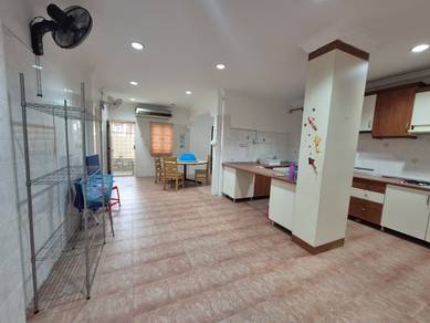 Double Storey corner lot semi-D @ Ong Kim wee