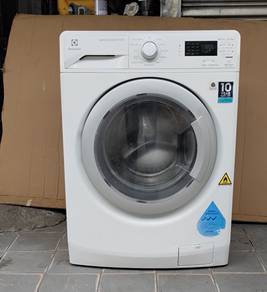 Electrolux 2in1 Washer n Dryer 7/5ks