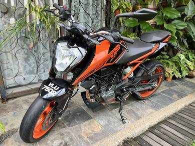 KTM 200 Duke v2
