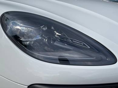 Porsche MACAN 2.0 (A)