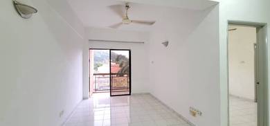 Taman Desa Relau (Block O) 3-Bedrooms 700sqft Basic Renovated