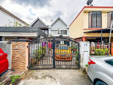 Teres 2 Tingkat, Seksyen 19. Fully Extend Unit. Near to KTM Station!