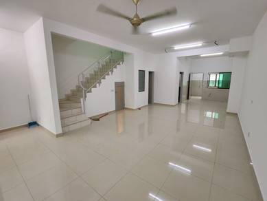 2-storey-Terraced-House-for-rent-Setia-Alam-Selangor