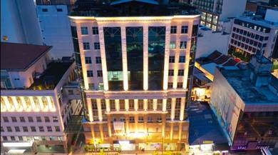 Fully Furnished | Beautiful Offices | Near Lrt Station | Easy Access