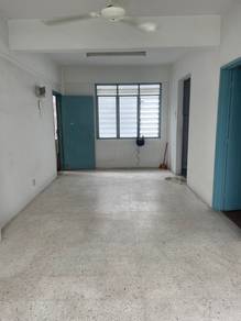 Dahlia Apartment 4th Floor @ Taman Putra Perdana Puchong near Cyber