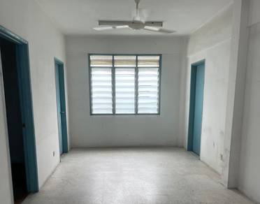 Dahlia Apartment 4th Floor @ Taman Putra Perdana Puchong near Cyber