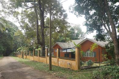 Banglo Setingkat bersama Kebun di Batu Hitam, Beserah untuk dijual