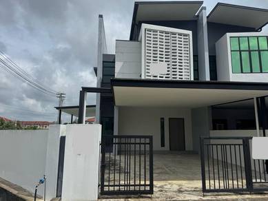 Kota Samarahan, Taman Holmestown Corner Double Storey Terrace House