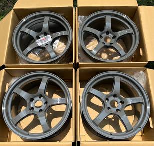 Rays gramlights 57cr 18 5x114 9.5j 38 japan