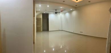 2.5storey house at Taman Tasik Prima, Puchong Gated&Guarded