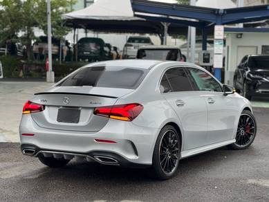 Mercedes Benz A250 2.0 AMG LINE / PAN ROOF