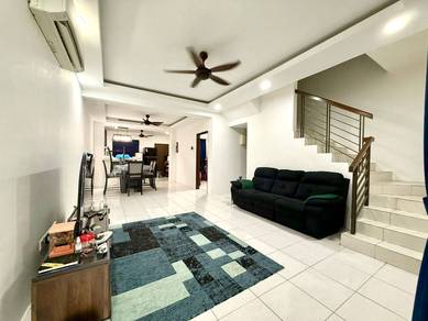 MURAH RENOVATED CANTIK🔥 2 Storey Terrace Taman Desiran Bayu, Puchong