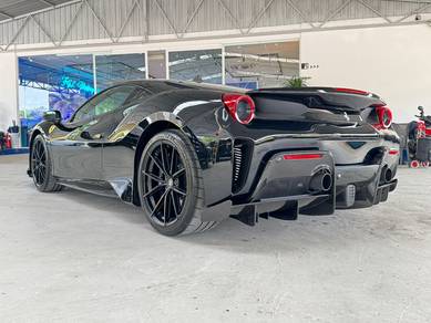 Ferrari 488 PISTA 3.9 3500 Miles