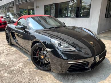 Porsche boxster s 718