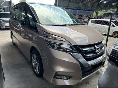 Nissan SERENA 2.0 S-HYBRID HIGHWAY STAR
