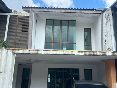 BARE UNIT Double Storey Terrace House Perjiranan 15, Bndr Dato Onn