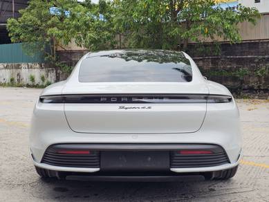 Porsche TAYCAN 4S 93KWH BATTERY PLUS HIGHSPEC