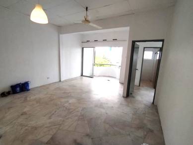 Kekwa Apartment