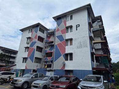 Corner Unit Flat Taman Pinggiran, Batu Caves, Gombak
