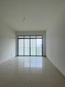 Mont Residence Condo Brand New Unit 900SF 2-Bedrooms 2-Cover Carparks