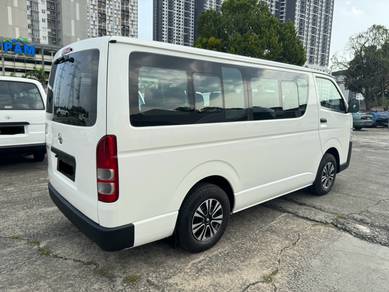 Toyota HIACE WINDOW VAN LOAN TINGGI AIRCOND