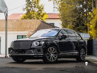 Bentley BENTAYGA 4.0 V8 AZURE (A)