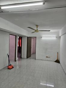 Teluk Indah 2 Flat Block E2 Original Unit Butterworth Near Pacific