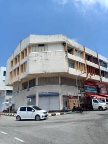 Bangunan Kedai 4 Tgt Corner