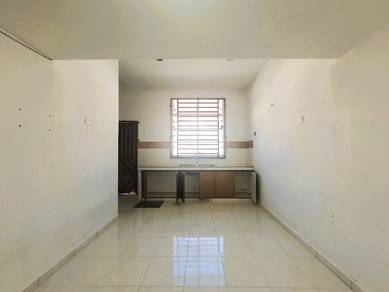 1.5-storey-Terraced-House-for-sale-Balok-Pahang-2