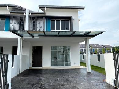 Double Storey EndLot Renovated