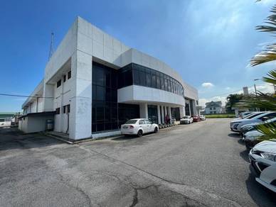 Warehouse For Rent with solar panel rooftop