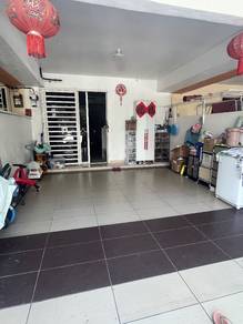 Hadapi padang Teres 2 Tingkat Kerayong Mentakab Pahang anggaran RM819