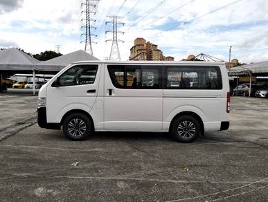 2006 TOYOTA HIACE 2.5 WINDOW VAN Full Loan Aircond