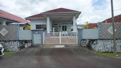 BANGLO 1 1/2 Tingkat Taman Tuanku Jaafar Senawang Untuk Dijual